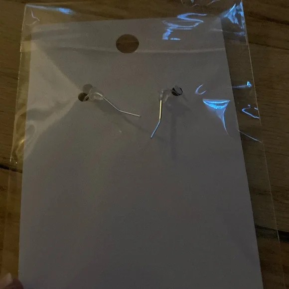 heart earrings - Picture 2 of 3